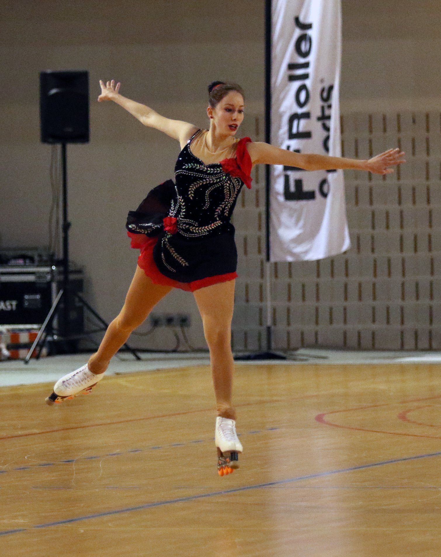 CYNTHIA - patineuse professionnelle - roller in line artistique - paris